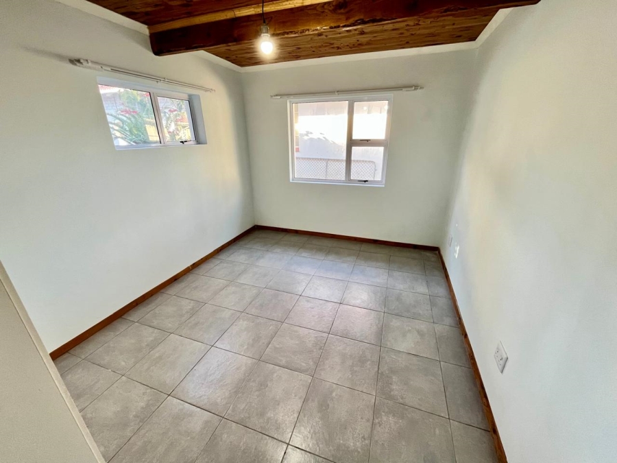 To Let 2 Bedroom Property for Rent in Baysville Eastern Cape